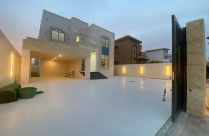 Villa - 5 Bedrooms - 7 Bathrooms for sale in Al Mowaihat 1 - Al Mowaihat - Ajman