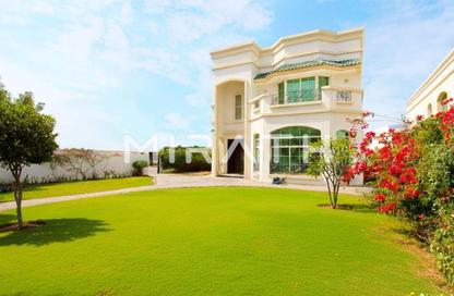 Villa - 5 Bedrooms - 6 Bathrooms for rent in Jumeirah 1 Villas - Jumeirah 1 - Jumeirah - Dubai Villa - 5 Bedrooms - 6 Bathrooms for rent in Jumeirah 1 Villas - Jumeirah 1 - Jumeirah - Dubai