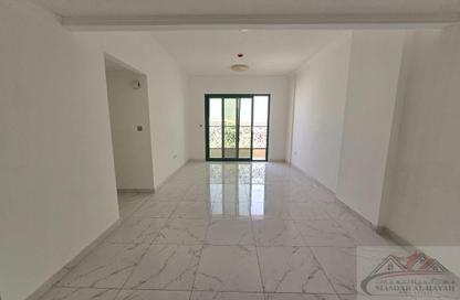 Apartment - 1 Bedroom - 2 Bathrooms for rent in Muwaileh 29 Building - Muwaileh - Sharjah