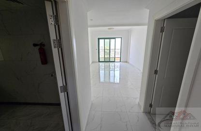 Apartment - 1 Bedroom - 2 Bathrooms for rent in Muwaileh 29 Building - Muwaileh - Sharjah