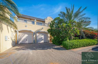 Villa - 4 Bedrooms - 4 Bathrooms for rent in Garden Homes Frond E - Garden Homes - Palm Jumeirah - Dubai