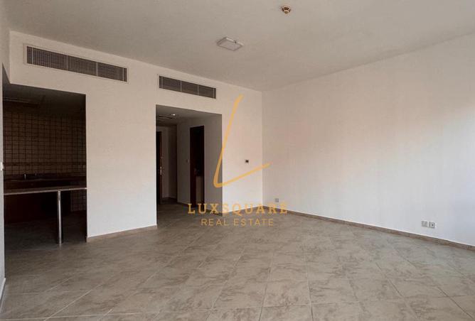 100837894 - Property Main Image