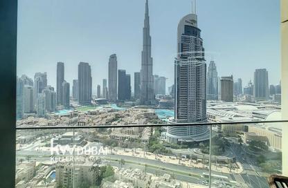 Apartment - 2 Bedrooms - 2 Bathrooms for rent in Burj Royale - Downtown Dubai - Dubai