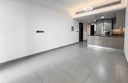 شقة - غرفة نوم - 2 حمامات للايجار في برج ريجيل - الضاحية 10 - قرية جميرا الدائرية - دبي