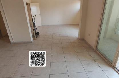 Apartment - 2 Bedrooms - 1 Bathroom for rent in Bu Tina - Al Sharq - Sharjah