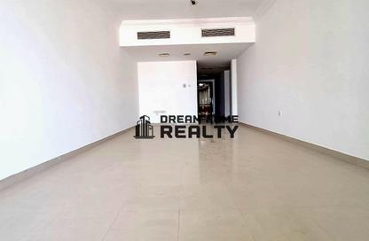 Apartment - 3 Bedrooms - 3 Bathrooms for rent in Al Taawun - Sharjah