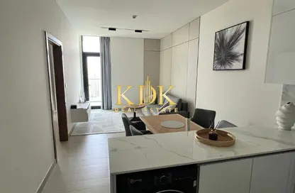 شقة - غرفة نوم - 2 حمامات للايجار في بن غاطي أزور - منطقة 16 - قرية جميرا الدائرية - دبي