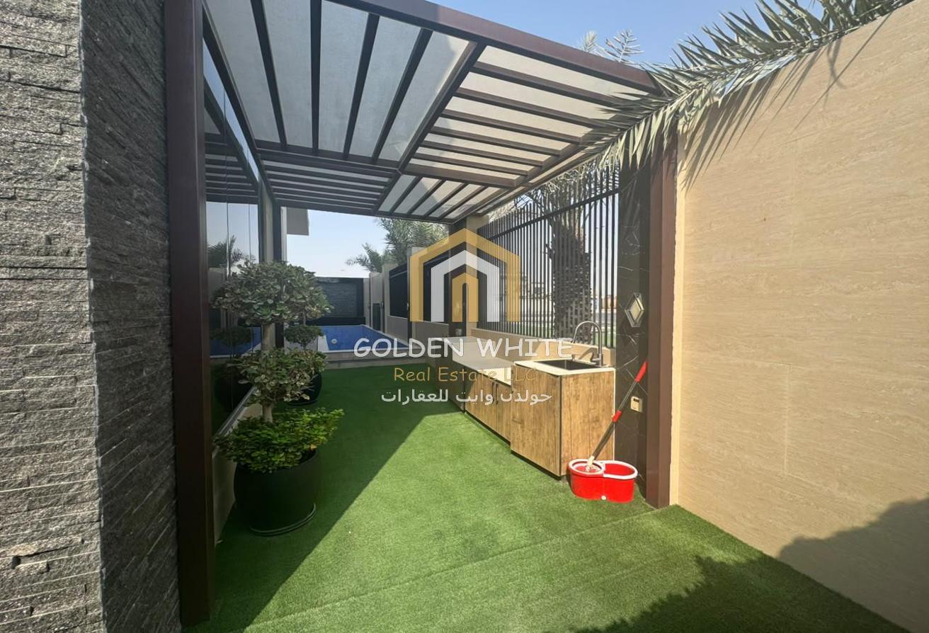 Luxury 5BR Corner Villa | Furnished | Private Pool photo 15