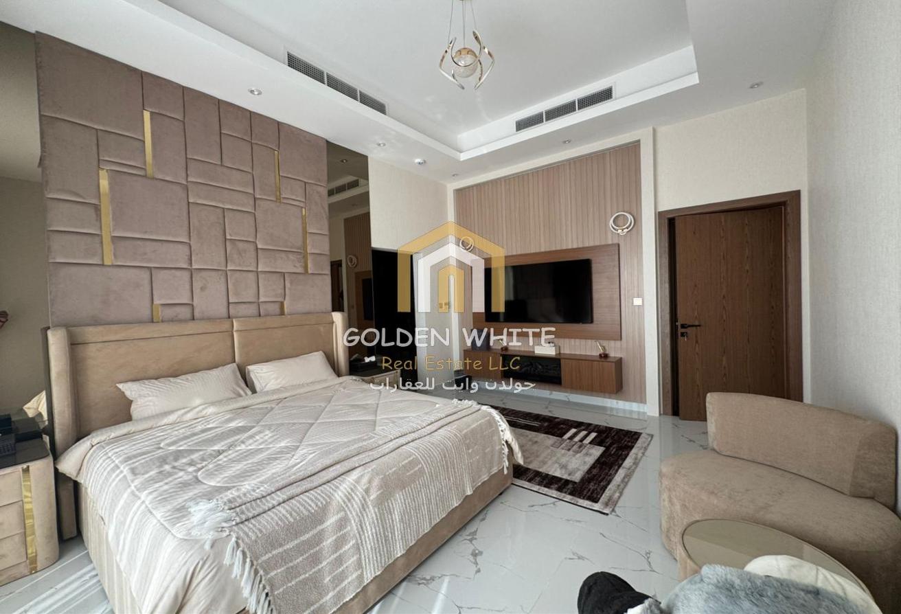 Luxury 5BR Corner Villa | Furnished | Private Pool photo 14