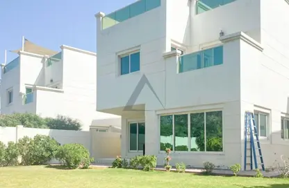 Villa - 4 Bedrooms - 5 Bathrooms for rent in Circle Villas - Jumeirah Village Circle - Dubai