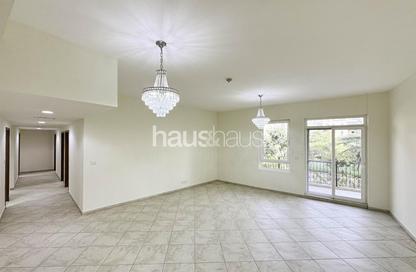 Apartment - 3 Bedrooms - 4 Bathrooms for sale in Dickens Circus 2 - Dickens Circus - Motor City - Dubai