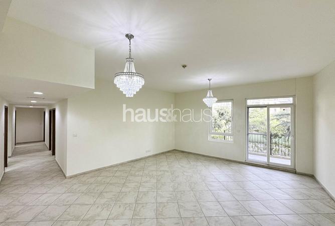 94007777 - Property Image 2
