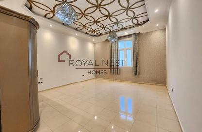 Villa - 4 Bedrooms - 5 Bathrooms for rent in Al Quoz 2 - Al Quoz - Dubai