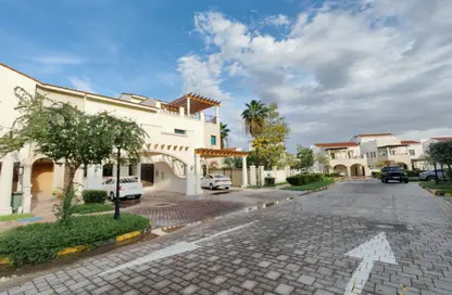 فيلا - 3 غرف نوم - 4 حمامات للايجار في بلوم جاردنز - شارع السلام - أبوظبي