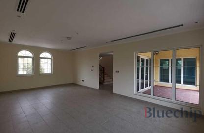 Villa - 3 - 4 for rent in District 8 - Jumeirah Park - Dubai