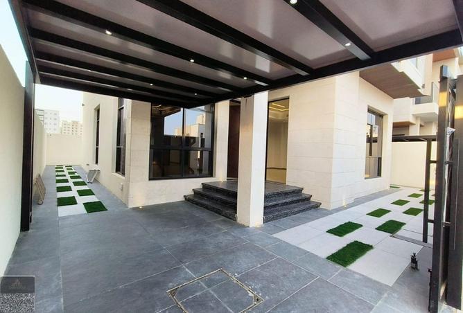 64030717 - Property Image 2