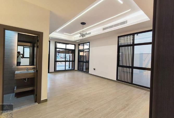 64030717 - Property Image 3