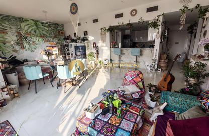 Apartment - 2 - 3 for rent in Maple 2 - Emirates Gardens 2 - District 14 - Jumeirah Village Circle - Dubai