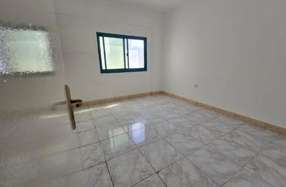 Apartment - 2 - 1 for rent in Dar Al Majaz - Jamal Abdul Nasser Street - Al Majaz - Sharjah