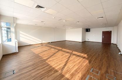 Office Space - Studio - 1 Bathroom for rent in Al Garhoud - Dubai