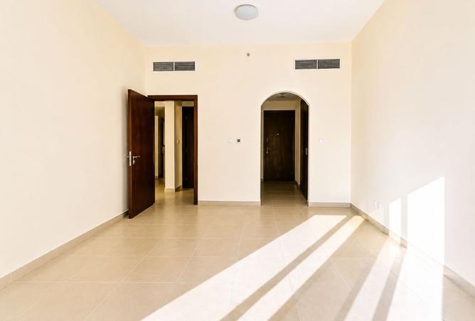 128352915 - Property Main Image