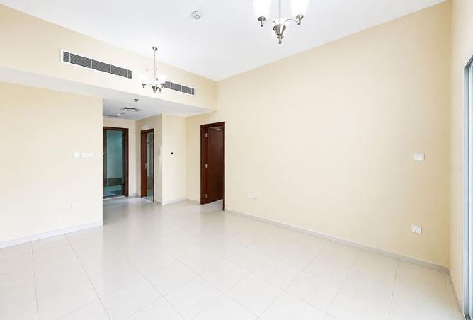 128352915 - Property Image 3
