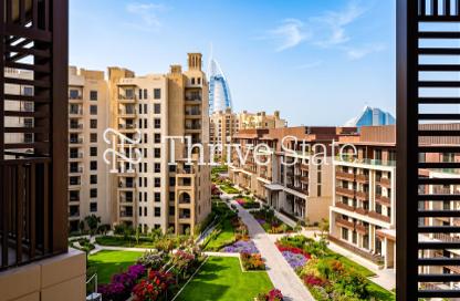 Apartment - 2 - 3 for rent in Lamaa Building 1 - Lamaa - Madinat Jumeirah Living - Umm Suqeim 3 - Umm Suqeim - Dubai