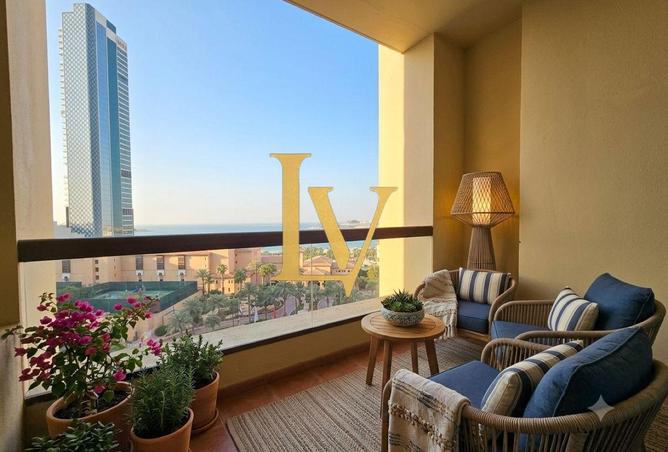 sea view | vacant | spacious 1-br