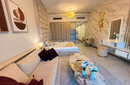 Apartment - Studio - 1 for rent in SOL Bay - Business Bay - Dubai