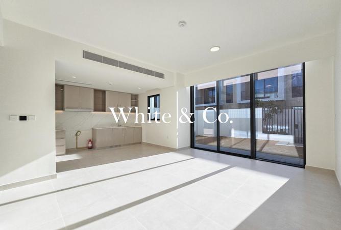 102355008 - Property Image 2