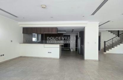 Villa - 4 - 5 for rent in Jumeirah Park - Dubai