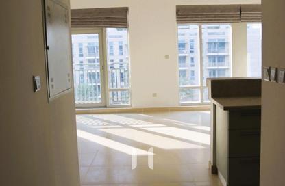 Apartment - 2 Bedrooms - 2 Bathrooms for rent in The Lofts Podium - The Lofts - Downtown Dubai - Dubai Apartment - 2 Bedrooms - 2 Bathrooms for rent in The Lofts Podium - The Lofts - Downtown Dubai - Dubai