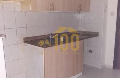 شقة - 1 حمام للايجار في K10 - طراز يوناني - المدينة العالمية - دبي شقة - 1 حمام للايجار في K10 - طراز يوناني - المدينة العالمية - دبي
