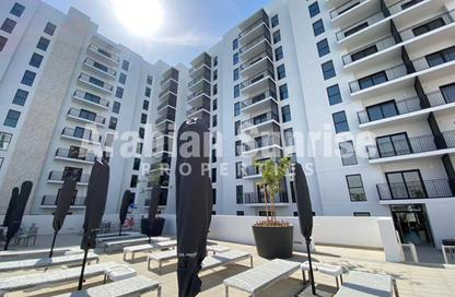 Apartment - 2 - 2 for rent in Waters Edge - Yas Island - Abu Dhabi