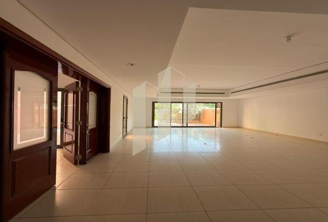 111403784 - Property Image 2