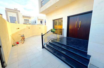Villa - 5 Bedrooms - 7 Bathrooms for sale in Al Yasmeen 1 - Al Yasmeen - Ajman