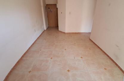 Apartment - 1 - 1 for rent in Fire Station Road - Muwaileh - Sharjah
