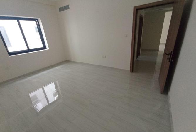 74625238 - Property Image 2