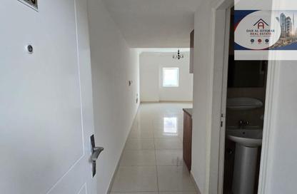 Apartment - Studio - 1 Bathroom for rent in Al Khan 9 building - Al Khan - Sharjah