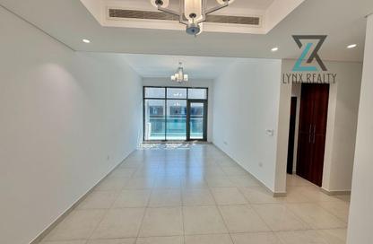 Apartment - 2 - 3 for rent in Airport View Building - Al Garhoud - Dubai