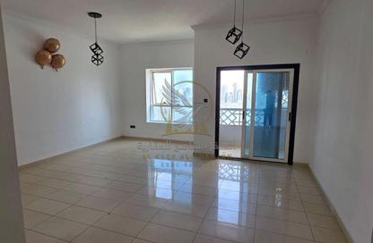 Apartment - 2 - 3 for rent in Thuraya Al Majaz Building - Al Majaz 3 - Al Majaz - Sharjah