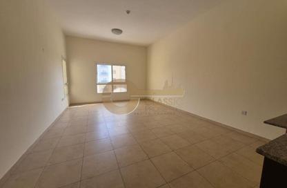 Apartment - 1 Bedroom - 2 Bathrooms for rent in Al Thamam 22 - Al Thamam - Remraam - Dubai Apartment - 1 Bedroom - 2 Bathrooms for rent in Al Thamam 22 - Al Thamam - Remraam - Dubai