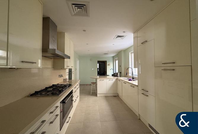 106389927 - Property Image 2