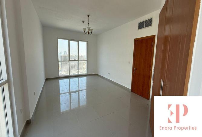 56140019 - Property Image 3