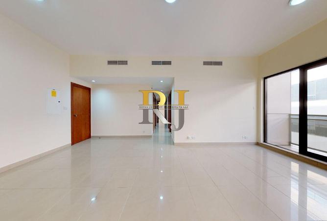 94016028 - Property Image 3