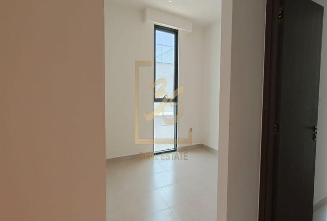 117702242 - Property Image 3
