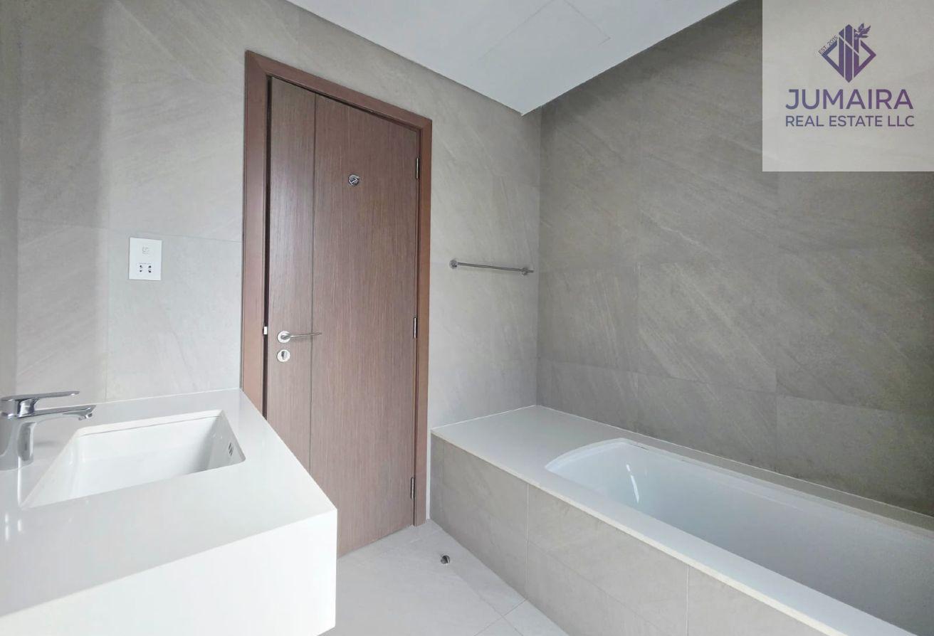 3 Bedroom Villa | Brand New | Danah Bay | Sale