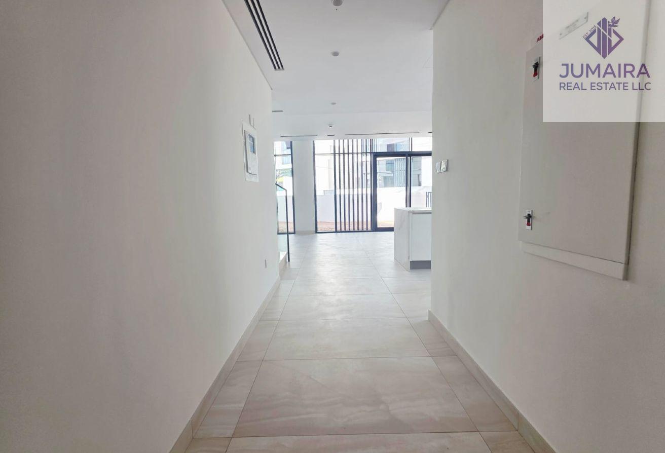 3 Bedroom Villa | Brand New | Danah Bay | Sale