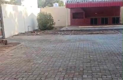 Villa - 4 Bedrooms - 4 Bathrooms for rent in Gate Tower 1 - Musheiref - Ajman