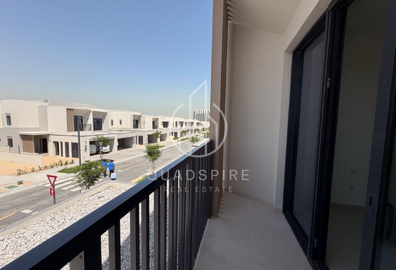 Newly Built | Private Garden | Family Living photo 12